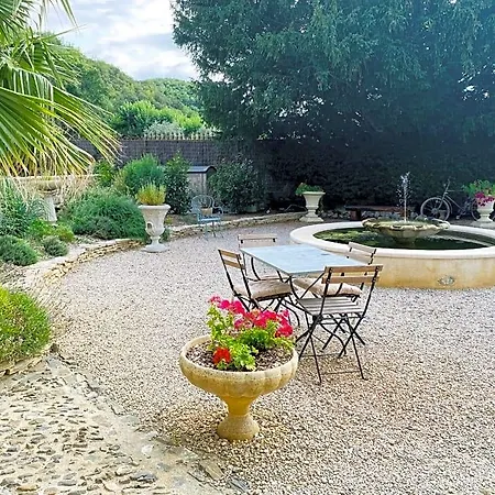 Aux Berges Du Libre Bed & Breakfast