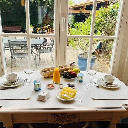 Aux Berges Du Libre Bed & Breakfast Felines-Termenes